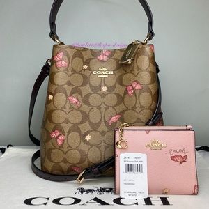 Coach 2 pcs set 🦋 Butterfly Signature Town bucket bag purse & wallet